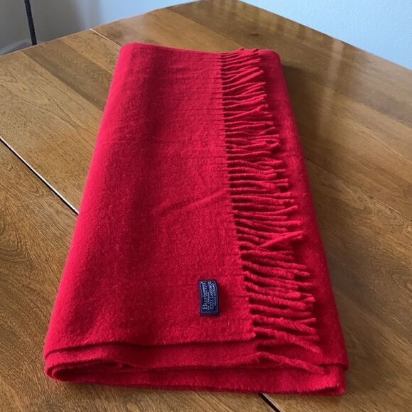Large Burberry  lambs wool scarf - Picture 1 of 4